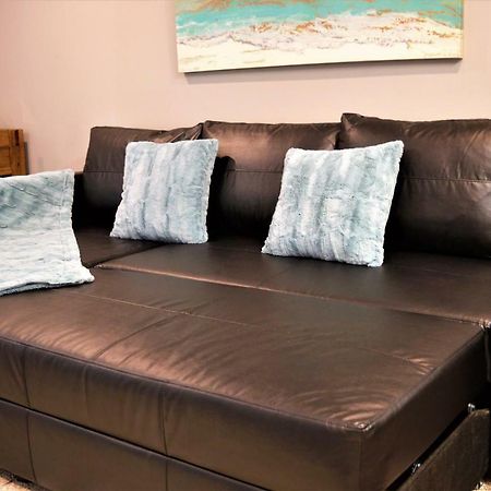 Simply Luxury Stays Ottawa Exteriör bild