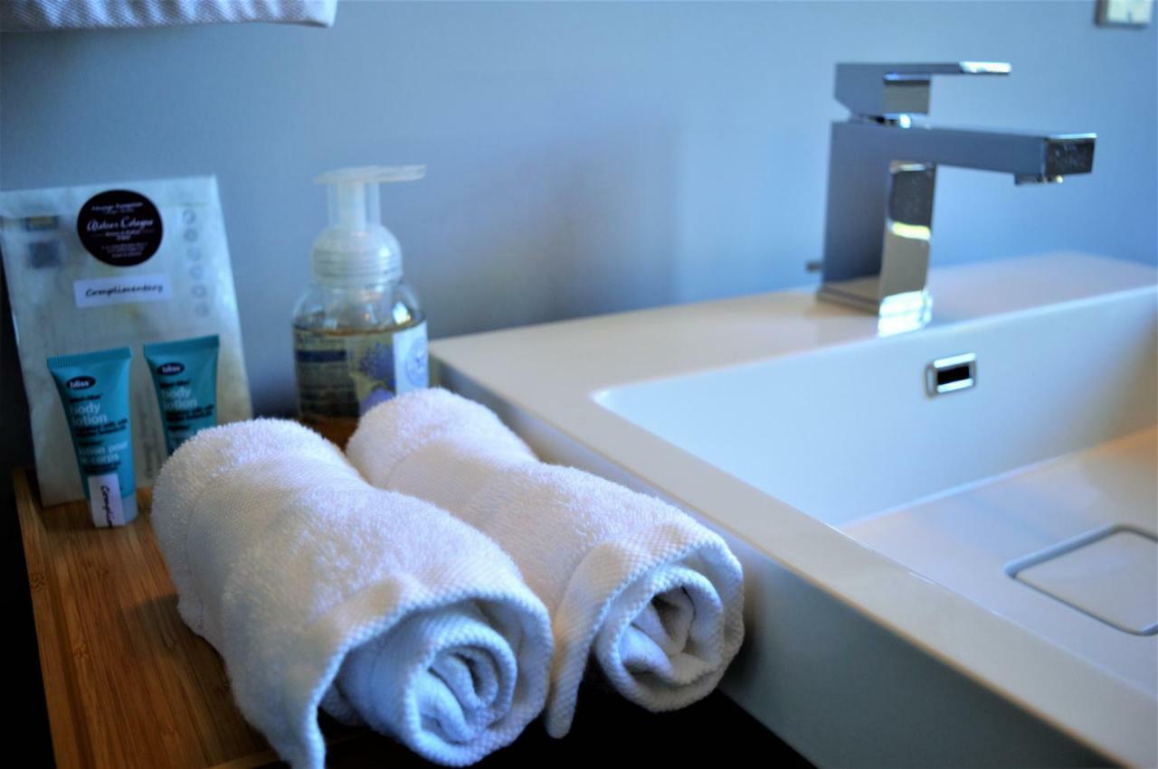Simply Luxury Stays Ottawa Exteriör bild