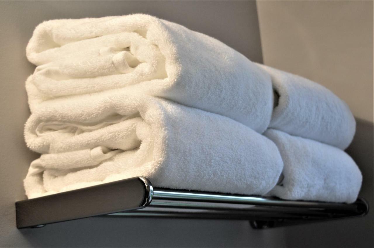 Simply Luxury Stays Ottawa Exteriör bild